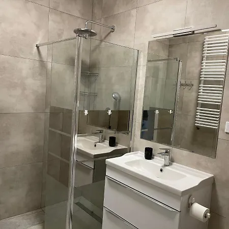 Prestige Medical Apartment Near Medicover Hospital & Paley Institute Wilanow Center Apartment *